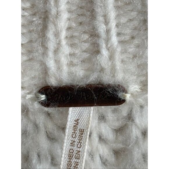 ❤️Free People Blue Bell Chunky Knot Sweater - Picture 4 of 6